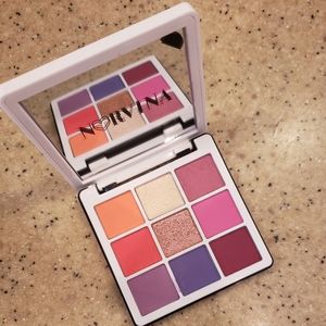 NWT Norvina Mini Pro Pigment Palette Vol 1